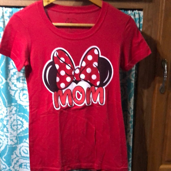 Disney Tops - Minnie Mouse “Mom” T-Shirt